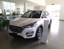 Hyundai Tucson 2.0L 2019 - Cần bán Hyundai Tucson 2.0L năm sản xuất 2019, màu trắng