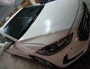 Hyundai Elantra 2018 - Cần bán lại xe Hyundai Elantra 2.0 AT đời 2018, màu trắng như mới