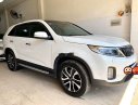 Kia Sorento 2019 - Bán Kia Sorento AT năm sản xuất 2019, màu trắng số tự động, giá chỉ 883 triệu