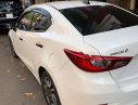 Mazda 2 2016 - Cần bán lại xe Mazda 2 năm sản xuất 2016, màu trắng xe gia đình, giá chỉ 434 triệu