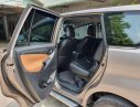Toyota Innova   2017 - Cần bán lại xe Toyota Innova đời 2017, màu bạc, số sàn 