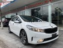 Kia Cerato 1.6AT 2018 - Cần bán lại xe Kia Cerato 1.6AT sản xuất 2018, màu trắng