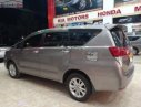 Toyota Innova 2017 - Bán Toyota Innova đời 2017, màu xám như mới, giá 650tr