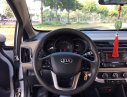 Kia Rio 2017 - Cần bán Kia Rio đời 2017, màu bạc