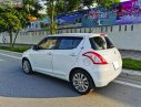 Suzuki Swift 2016 - Bán xe Suzuki Swift sản xuất năm 2016, màu trắng, 435tr