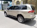 Mitsubishi Pajero 2015 - Bán Mitsubishi Pajero năm sản xuất 2015, màu vàng, 596tr