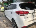 Kia Rondo  AT 2016 - Cần bán Kia Rondo AT sản xuất năm 2016, màu trắng, nhập khẩu