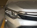 Toyota Camry   2017 - Bán ô tô cũ Toyota Camry 2.0 E 2017, màu bạc