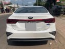 Kia Cerato 2019 - Bán Kia Cerato 1.6 MT sản xuất 2019, màu trắng, giá 555tr