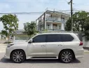 Lexus LX 570 2016 - Cần bán Lexus LX 570 2016, màu vàng, xe nhập khẩu 