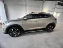 Hyundai Tucson 2020 - Hyundai Tucson 1.6 Turbo 2020, Giá bán: 696 triệu (có bớt Lộc), Ghi Vàng, nội thất Kem.