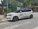 Kia Rio 2016 - Em cần bán Kia rondo máy dầu 2016