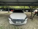 Hyundai Elantra 2022 - Hyundai Elantra 2022 Trắng 25000 km- 495 triệu