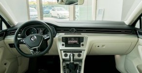 Volkswagen Passat 2016 - Bán Volkswagen Passat đời 2016, màu đen, xe nhập giá 1 tỷ 450 tr tại Lâm Đồng