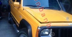 Jeep Cherokee 1998 - Bán xe Jeep Cherokee năm 1998, màu vàng, nhập khẩu   giá 205 triệu tại Tp.HCM