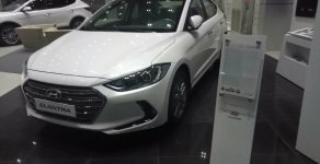 Hyundai Elantra 1.6AT 2016 - Bán Hyundai Elantra 1.6AT đời 2016, màu trắng giá 669 triệu tại Trà Vinh