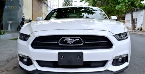 Ford Mustang GT Premium 2016 - Cần bán Ford Mustang GT Premium sản xuất 2016, màu trắng, xe nhập giá 3 tỷ 317 tr tại Tp.HCM