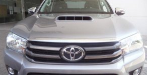 Toyota Hilux 2015 - Bán Toyota Hilux năm 2015, màu bạc đã đi 5000 km giá 640 triệu tại Khánh Hòa