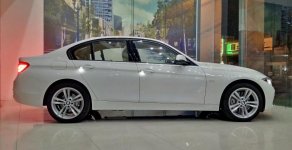 BMW 3 Series 330i Sport 2016 - Bán ô tô BMW 330i Sport màu trắng, xe nhập khẩu giá 1 tỷ 699 tr tại Bình Định
