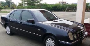 Mercedes-Benz E230   1998 - Cần bán xe Mercedes E230 đời 1998, màu đen, xe nhập chính chủ giá 225 triệu tại Tp.HCM