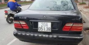 Mercedes-Benz E240 E240 2002 - Lên đời bán xe Mercedes E240 đời 2002, màu đen, 225tr giá 225 triệu tại Hải Dương