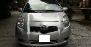 Toyota Yaris 2007 - Cần bán xe Toyota Yaris đời 2007, màu bạc, nhập khẩu chính hãng xe gia đình  giá 340 triệu tại Quảng Ngãi