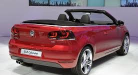Volkswagen Golf 2013 - Xe nhập mui trần Volkswagen Golf đời 2013, màu đỏ mận, chiếc mui trần có 1 chiếc, LH 0902608293 giá 1 tỷ 290 tr tại Tp.HCM