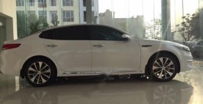 Kia Optima 2.0AT 2017 - Cần bán Kia Optima 2.0AT đời 2017, màu trắng, giá tốt giá 833 triệu tại Thanh Hóa