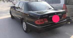 Mercedes-Benz E240 1999 - Bán xe Mercedes-Benz E240 năm 1999 màu đen, giá chỉ 110 triệu, xe nhập giá 110 triệu tại Hải Dương