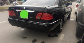 Mercedes-Benz E230 1998 - Bán ô tô Mercedes-Benz E230 sản xuất 1998 màu Đen, giá chỉ 95 Triệu, xe nhập giá 95 triệu tại Hải Dương