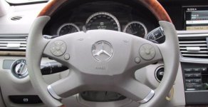 Mercedes-Benz E Class 300 2009 - Cần bán lại xe Mercedes đời 2009, màu đen số tự động giá 980 triệu tại Hà Nội