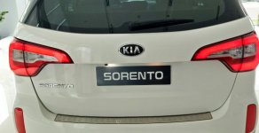 Kia Sorento GAT 2017 - Bán ô tô Kia Sorento GAT sản xuất 2017, màu trắng giá 818 triệu tại Bình Phước