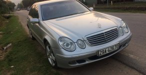 Mercedes-Benz E240 2003 - Cần bán xe Mercedes đời 2003, màu bạc giá 300 triệu tại Hòa Bình