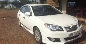 Hyundai Avante 2011 - Bán Hyundai Avante đời 2011, màu trắng xe gia đình giá 380 triệu tại Đắk Nông