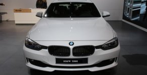BMW 3 Series 330i 2017 - Bán xe BMW 3 Series 330i 2017, màu trắng, xe nhập, cam kết giá tốt nhất, hỗ trợ mua trả góp giá 1 tỷ 798 tr tại Quảng Nam