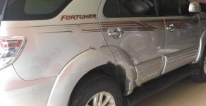 Toyota Fortuner 2012 - Cần bán lại xe Toyota Fortuner năm 2012, màu bạc số tự động giá cạnh tranh giá 750 triệu tại Lào Cai