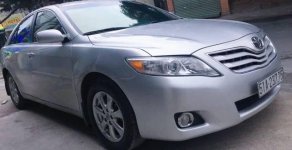 Toyota Camry LE   LE 2.5 2010 - Bán ô tô Toyota Camry LE LE 2.5 đời 2010, màu bạc, nhập khẩu giá cạnh tranh giá 900 triệu tại Tp.HCM