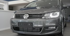 Volkswagen Sharan 2016 - Cần bán xe Volkswagen Sharan năm 2016, màu xám (ghi), nhập khẩu giá 1 tỷ 900 tr tại Tp.HCM