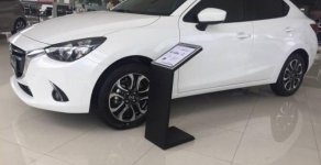 Mazda 2   2017 - Bán ô tô Mazda 2 năm 2017, màu trắng, giá tốt giá 560 triệu tại TT - Huế