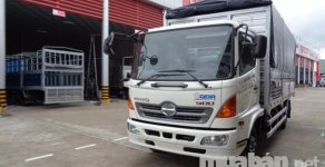 Xe tải 1000kg  Hino 2017 - Bến Tre bán xe tải Hino FC9JLSW-6,6 tấn, thùng bạt dài 6.7m, mở 7 bửng giá 870 triệu tại Bến Tre