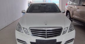 Mercedes-Benz E250 2013 - Cần bán lại xe Mercedes sản xuất 2013, màu trắng chính chủ giá 1 tỷ 195 tr tại Hà Nội