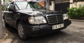 Mercedes-Benz E class E200 1995 - Cần bán xe Mercedes E200 năm 1995, màu đen, nhập khẩu nguyên chiếc chính chủ giá 230 triệu tại Tp.HCM