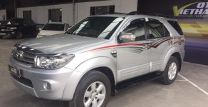 Toyota 4 Runner GMT 2.5 2011 - Bán xe Toyota 4 Runner 2011, màu bạc, 688 triệu giá 688 triệu tại Tp.HCM