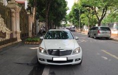 Mercedes-Benz C250 2010 - Cần bán gấp Mercedes đời 2010, màu trắng giá 635 triệu tại Hà Nội