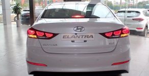 Hyundai Elantra 1.6 AT 2017 - Cần bán xe Hyundai Elantra 1.6 AT đời 2017, màu trắng, nhập khẩu nguyên chiếc giá 699 triệu tại An Giang