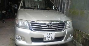 Toyota Hilux 2012 - Cần bán xe Toyota Hilux đời 2012, màu bạc giá cạnh tranh giá 500 triệu tại Cần Thơ