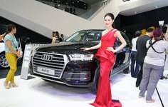 Audi Q7 2017 - Bán xe Audi Q7 đời 2017, màu trắng, nhập khẩu giá 3 tỷ 300 tr tại Đà Nẵng