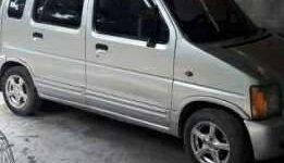 Suzuki Wagon R 2004 - Cần bán gấp Suzuki Wagon R 2004, màu bạc, giá chỉ 107 triệu giá 107 triệu tại Bình Dương