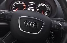 Audi A3 2015 - Cần bán Audi A3 đời 2015, màu trắng, xe nhập, số tự động giá 1 tỷ 170 tr tại Hải Phòng