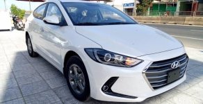 Hyundai Elantra 1.6MT 2017 - Cần bán lại xe Hyundai Elantra 1.6MT đời 2017, màu trắng, nhập khẩu nguyên chiếc giá 575 triệu tại Bình Thuận  